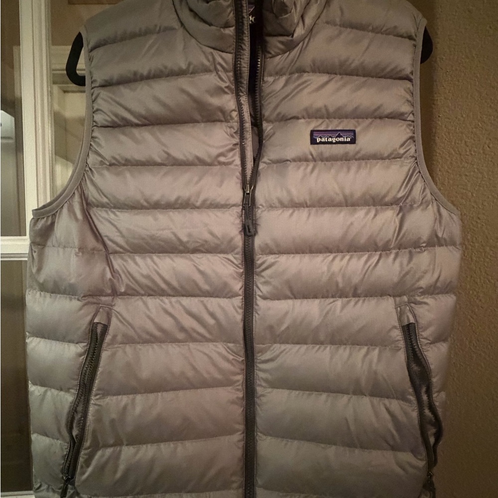 Patagonia Light Gray Quilted Jacket